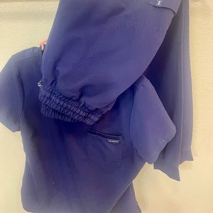 Large jaanuu scrub set